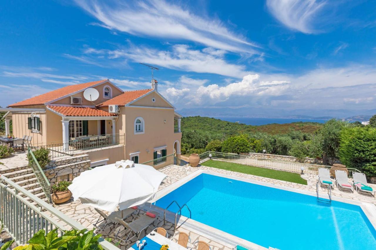 Villa Ftelias By Villa Plus Agios Stefanos  Buitenkant foto