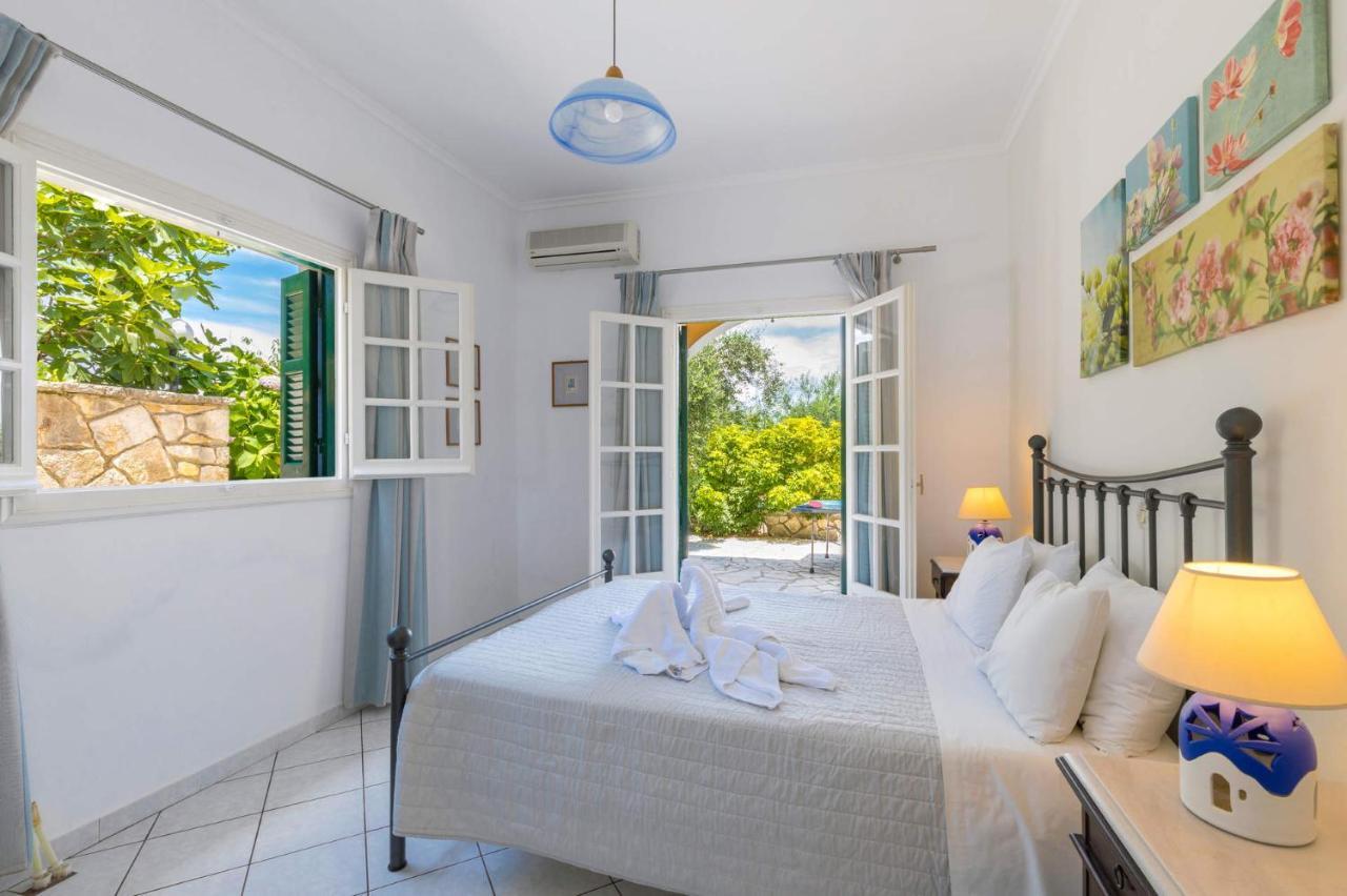 Villa Ftelias By Villa Plus Agios Stefanos  Buitenkant foto