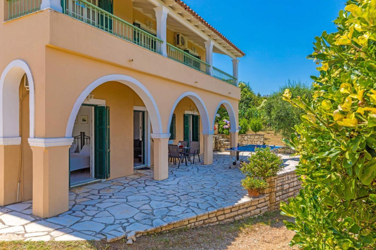 Villa Ftelias By Villa Plus Agios Stefanos  Buitenkant foto